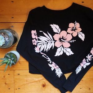 UO Long Sleeve Crop